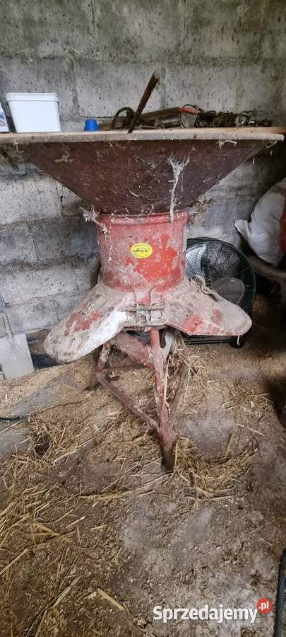 Śrutownik Młynek Bąk do zboża z silnikiem Ostrożany