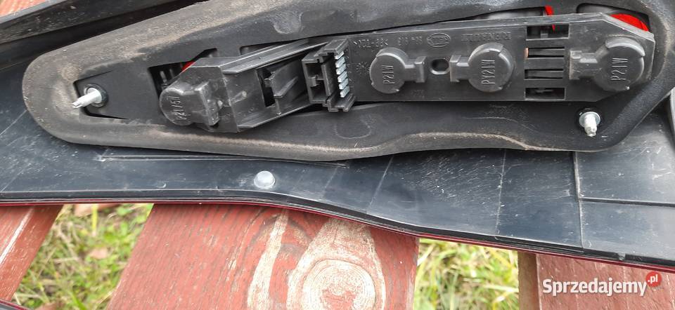 Lampa tylna lewa prawa Renault Megan ll kombi Szczecin