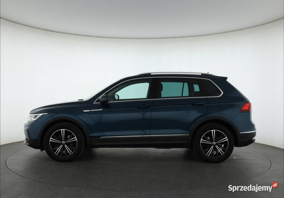 VW Tiguan 15 TSI relingi dachowe