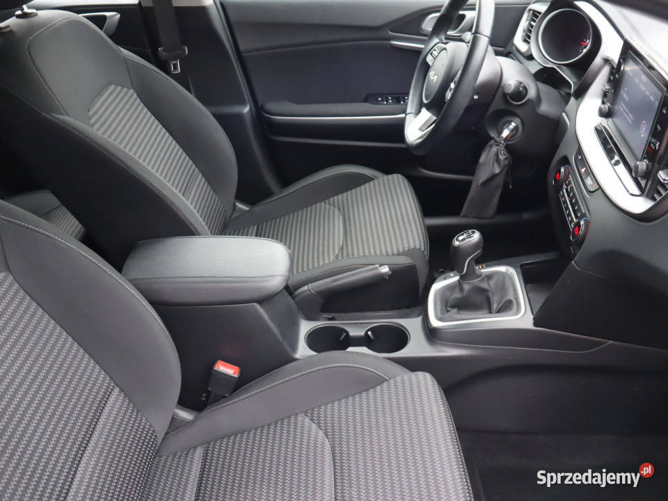 Kia Ceed 15 TGDI relingi dachowe śląskie Katowice