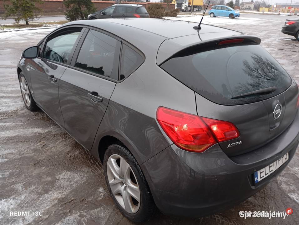 Opel Astra J 16 MPI Łódź