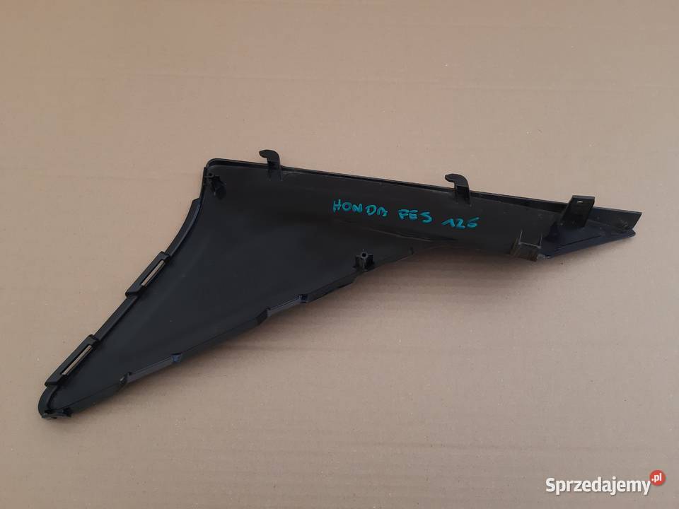 HONDA FES 125 SWING OWIEWKA LEWA OSŁONA BOCZEK Trzciel