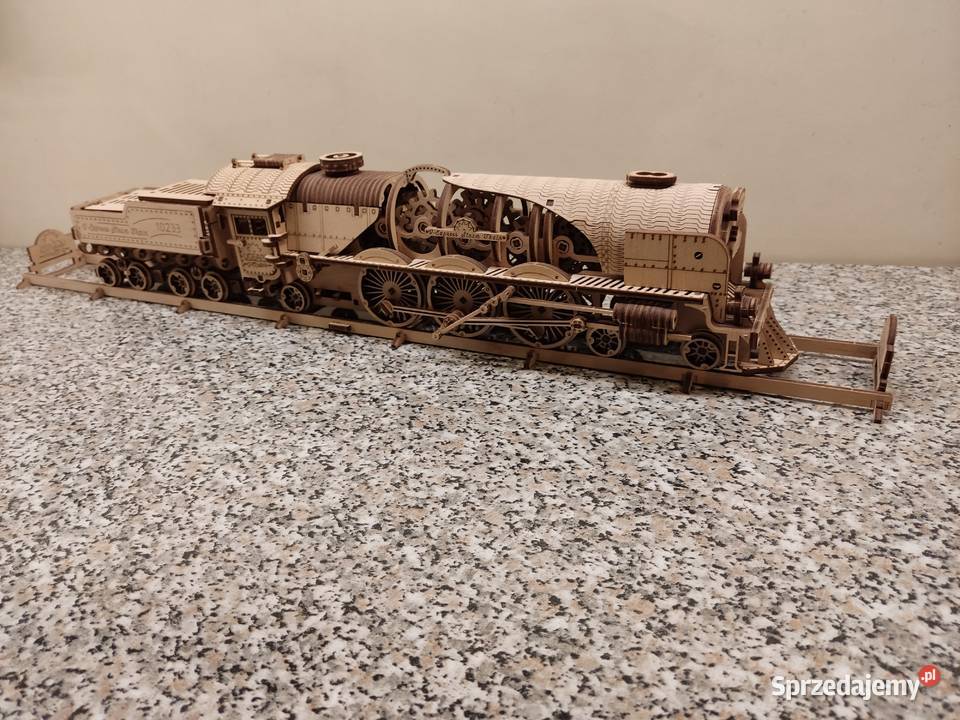 Lokomotywa z VEkspres Model do składania Głuchołazy