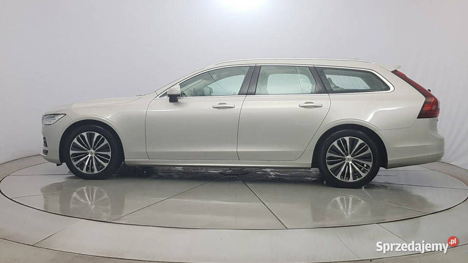 Volvo V90 B5 D AWD Momentum Pro Z polskiego elektryczne lusterka sprzedam