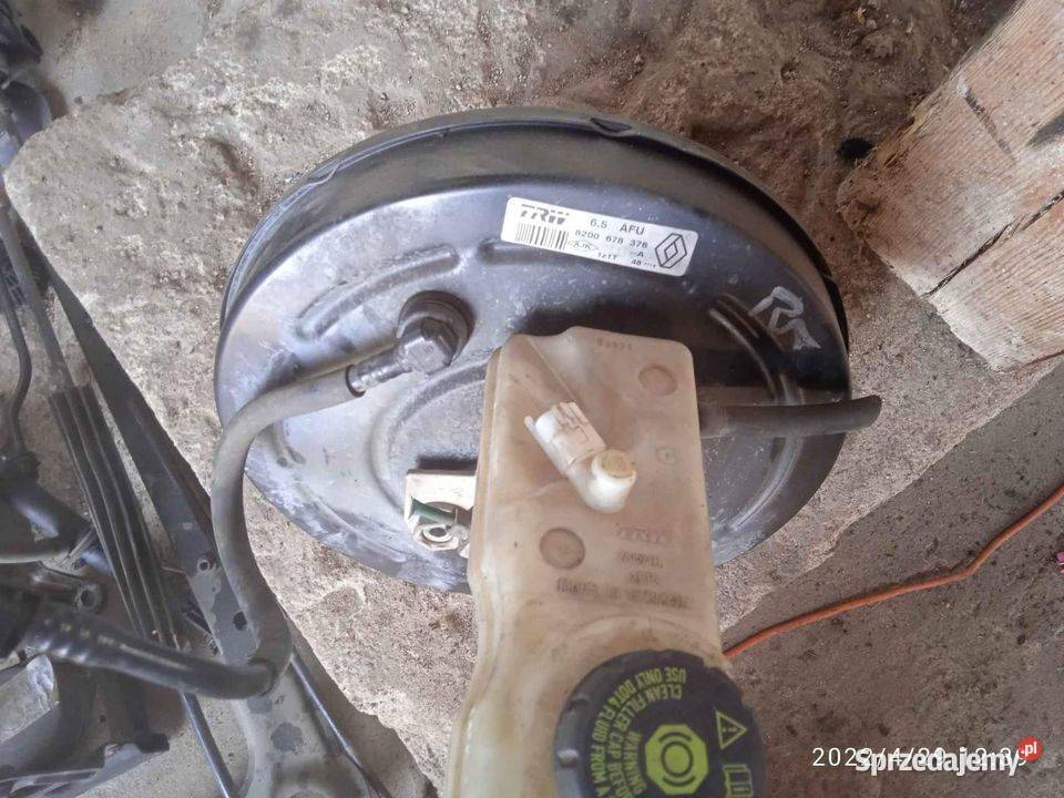 Serwo z pompa hamulcowa Megane 2 8200 678 376 osobowe Szamocin