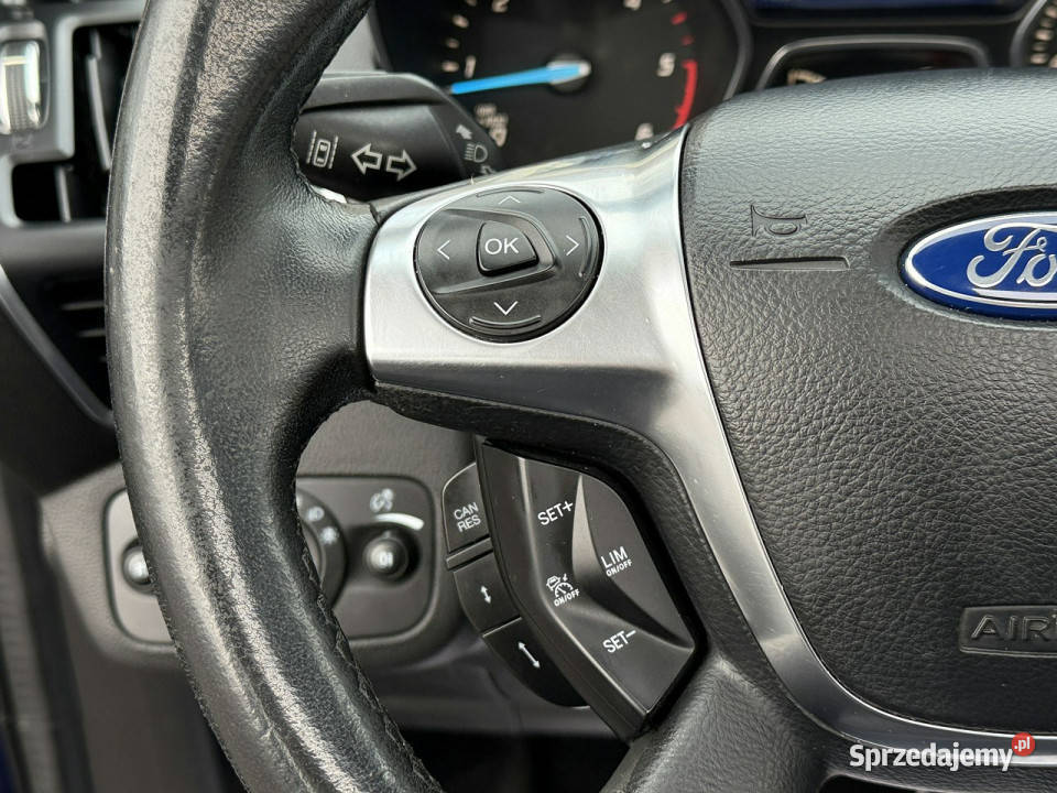 Ford Kuga 20TDCi 163 światła przeciwmgielne Węgrów