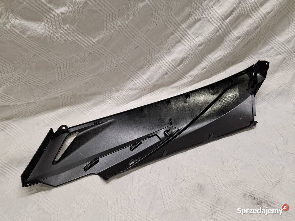 Honda Forza Prawa osłona podłogi Obrzycko C578 Motoryzacja wielkopolskie Zielonagóra sprzedam