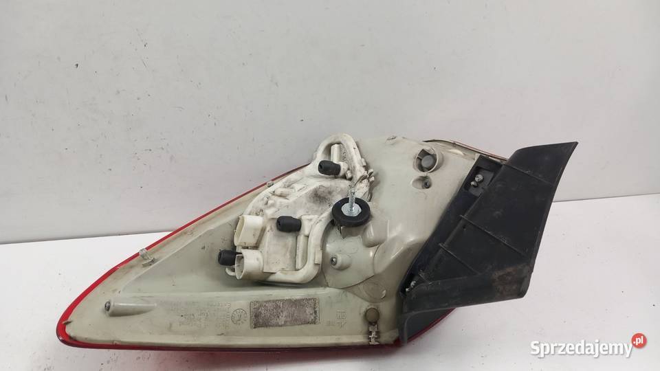 OPEL ASTRA J HB LAMPA TYŁ LEWA osobowe wielkopolskie Zbierkowo