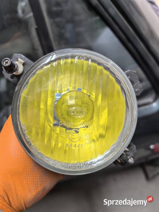 Halogen żółty 1 Poloderby Mościska sprzedam