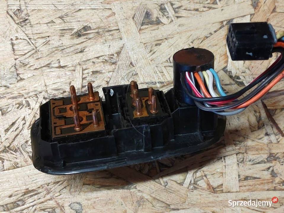 Przełącznik Szyb Lusterek Chevrolet Camaro IV 98 sprzedam