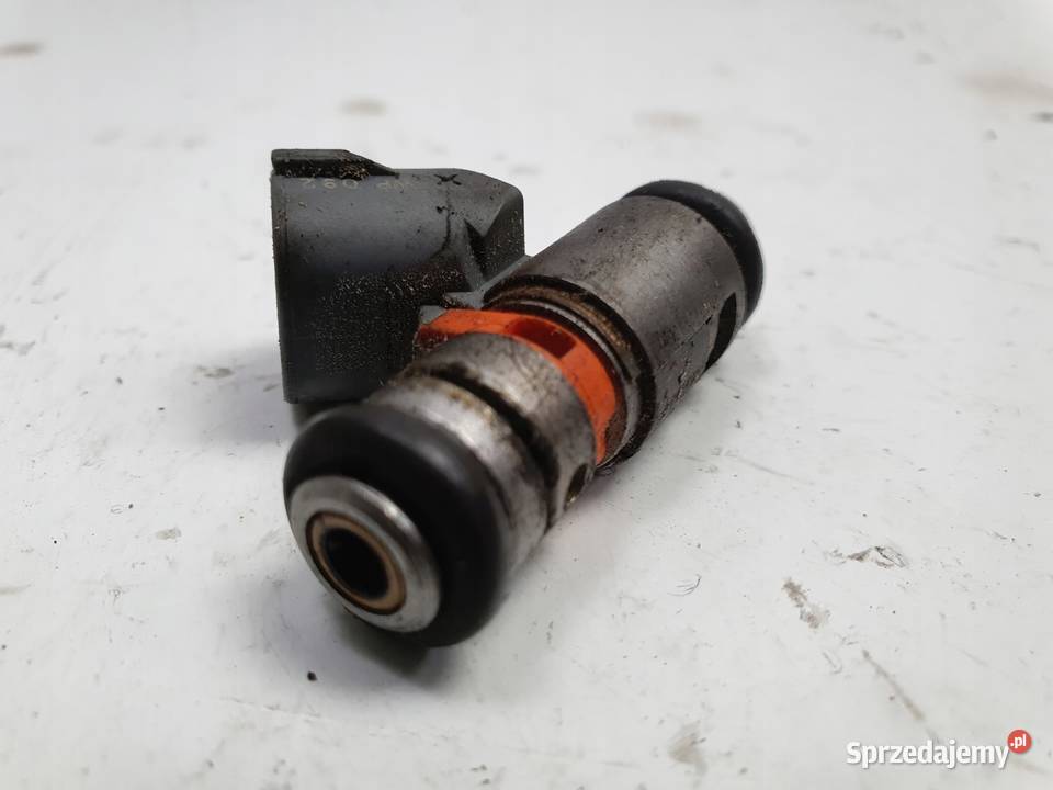 WTRYSKIWACZ VW Golf IV 14 16V wtrysk IWP092 osobowe Wtryskiwacze Chełm