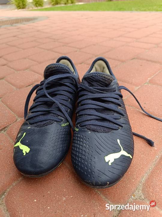 Buty sportowe do gry w piłkę 345