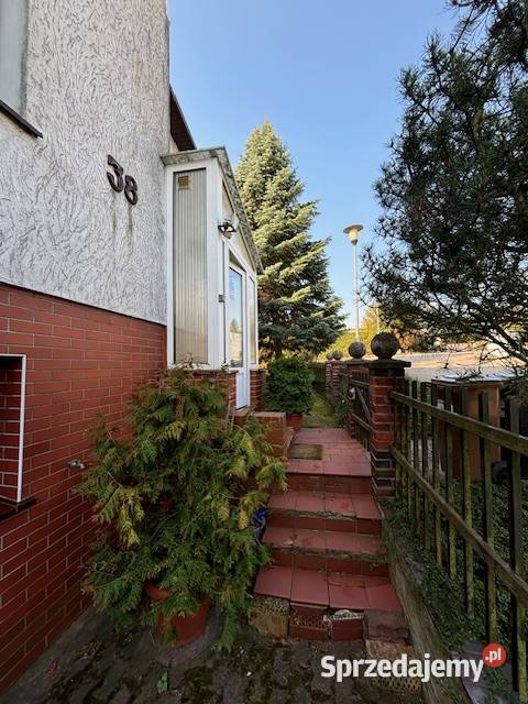 Syndyk sprzeda nieruchomość dom jednorodzinny 862m2