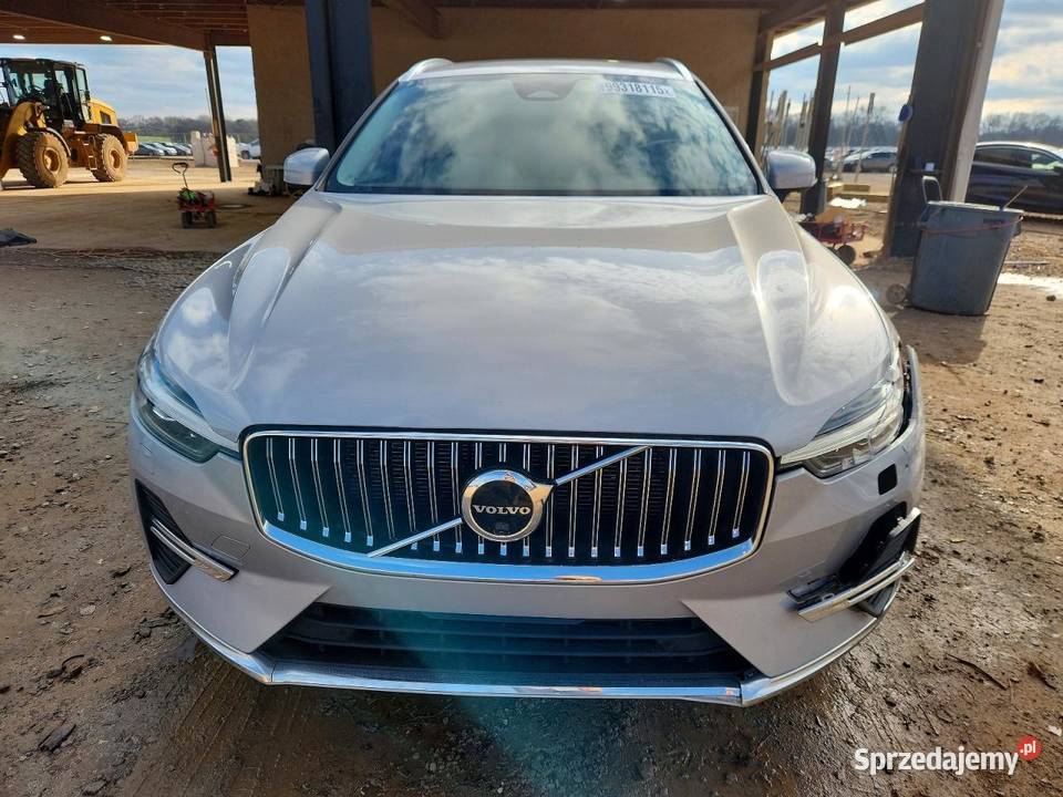 2022 VOLVO XC60 PLUS