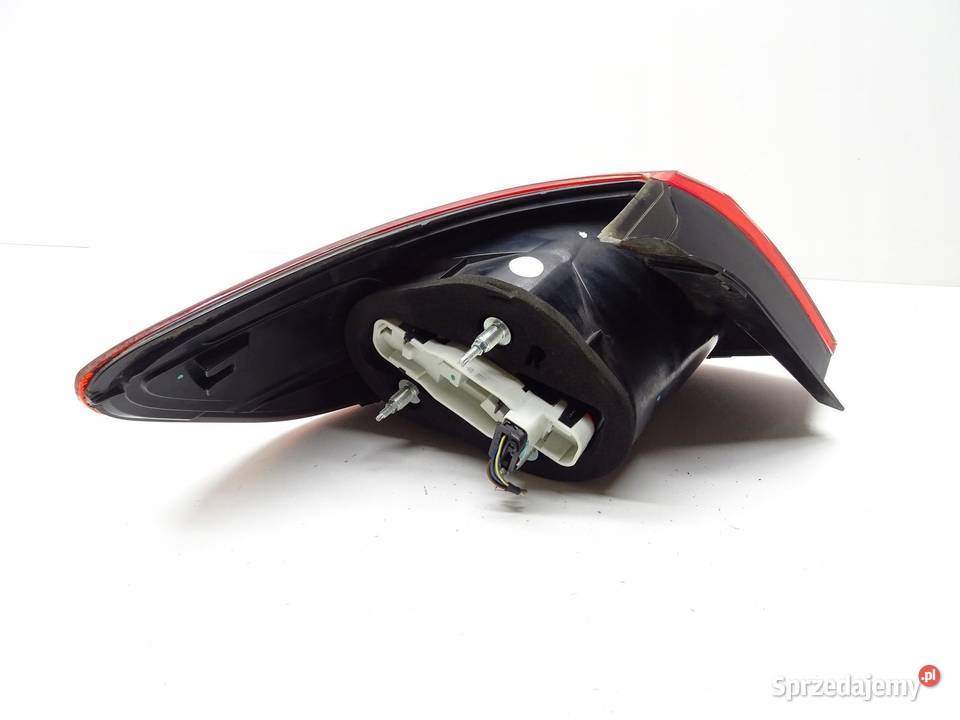 LAMPA PRAWY TYŁ PRAWA TYLNA W BŁOTNIK 3C8945096D