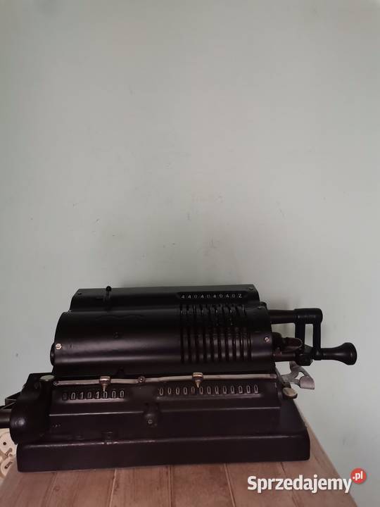 Stara maszyna do liczenia z lat 50 tych Kraków