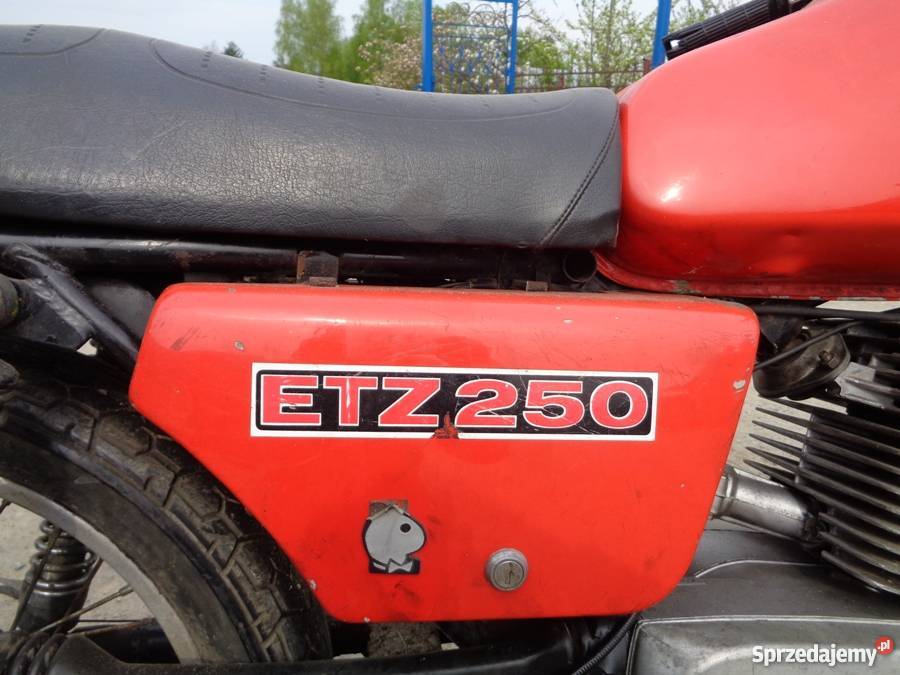 Motocykl MZ ETZ 250