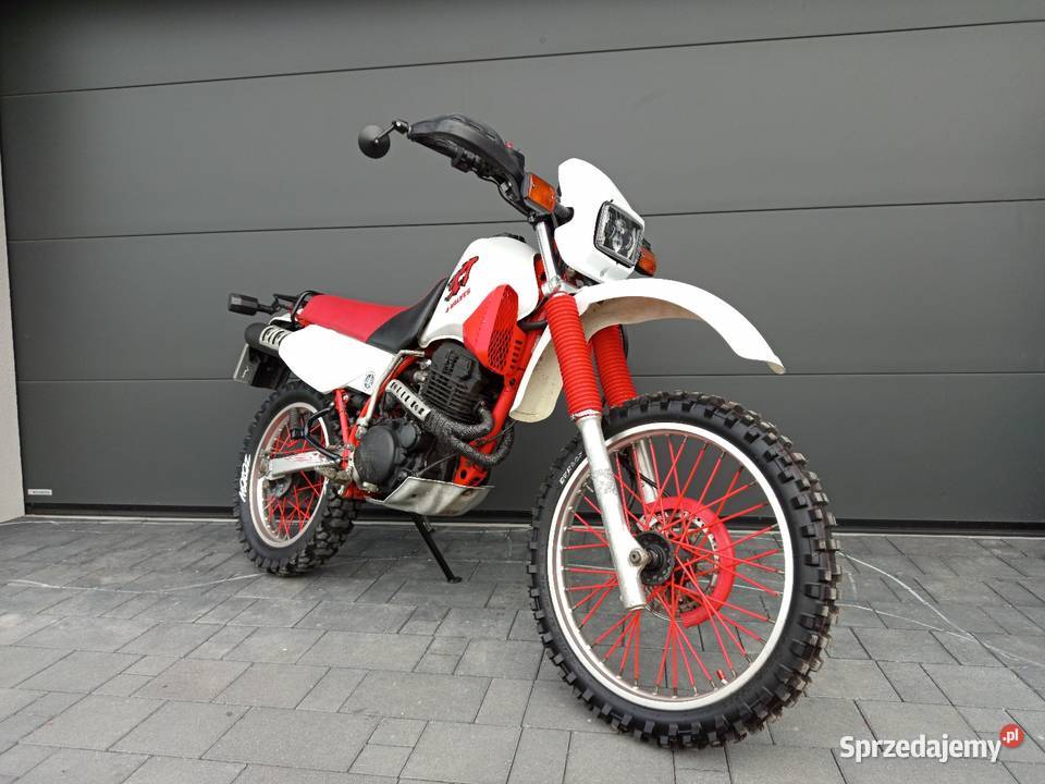 Yamaha XT 350 Enduro nieuszkodzony