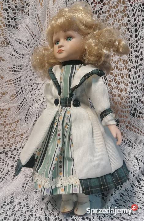 Przepiękna lalka porcelanowa w stylu ludowym Pozostałe śląskie