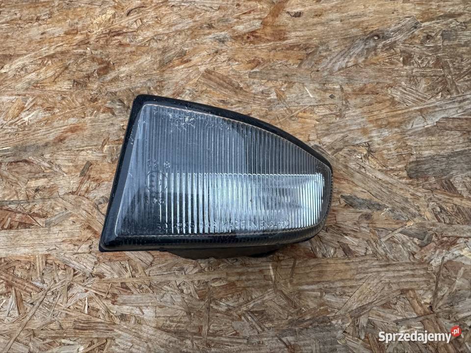 Halogen przód lewy lh Toyota avensis t22 Międzychód sprzedam