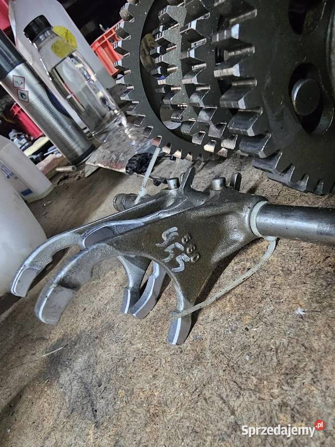 Triumph 955 skrzynia biegów wałek zdawczy wałki Jelenia Góra