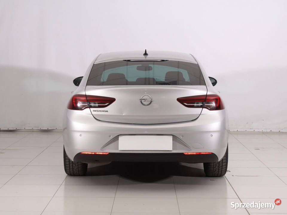 Opel Insignia 15 Turbo isofix