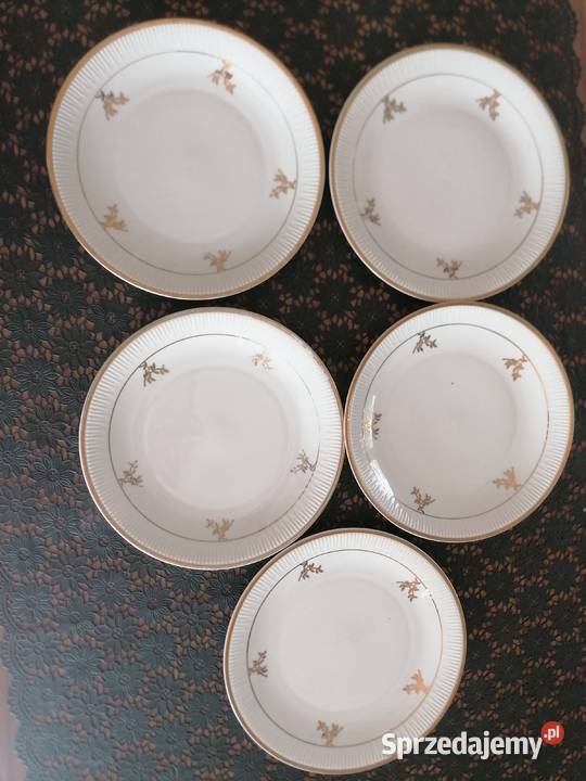 Talerzyktalerzyki deserowe ze złoceniemPorcelana biały łódzkie Łódź