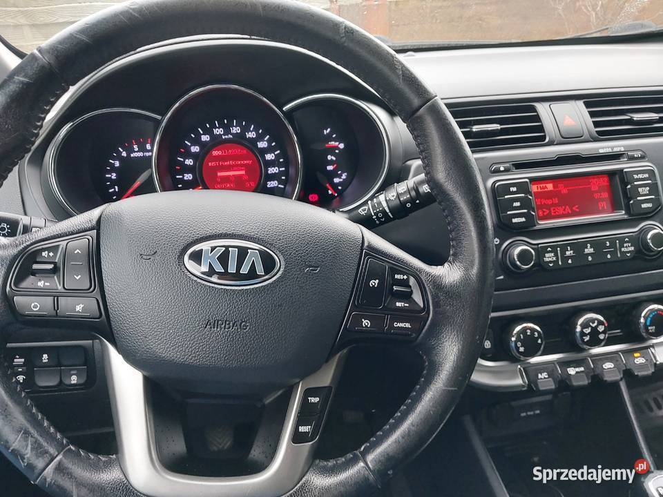 KIA RIO nieuszkodzony