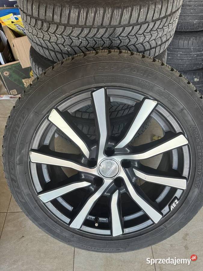 Volvo V40 Cross Country D3 150 Salon Polska
