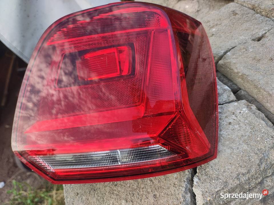Prawna tylna lampa VW Polo 6R6C Lampy tylne dolnośląskie Wierzowice Wielkie