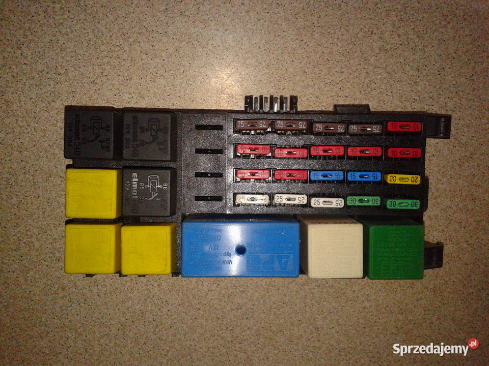 Polonez 74E Drzwi starszy rocznik nowe części blacharskie Starachowice