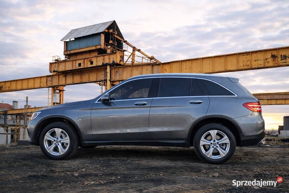 Mercedes Benz GLC 300 9GTRONIC AMG LINE 20 sprzedam