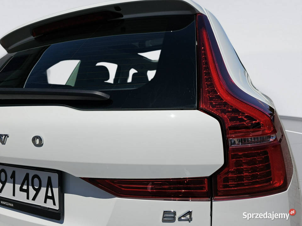 Volvo XC 60 B4 D Momentum WND9149A II 2017 mazowieckie Janki sprzedam