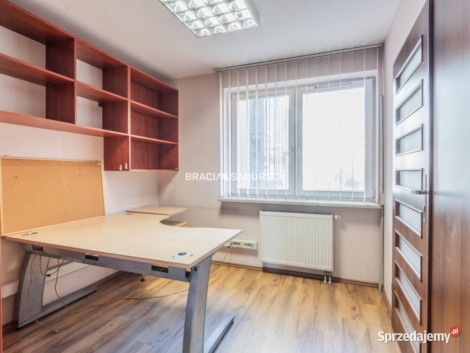 sprzedaży lokalu Kraków Bociana 164m2 dojazd asfaltowy małopolskie