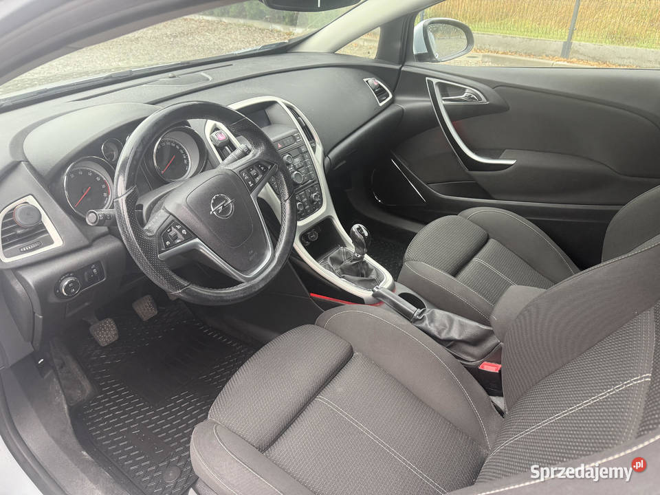 Opel Astra J GTC 14T 140 Kielce