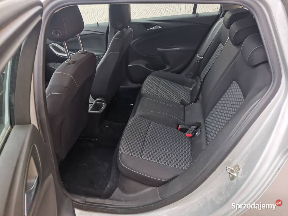 Opel Astra 2017 r 16 benzyna Oseredek