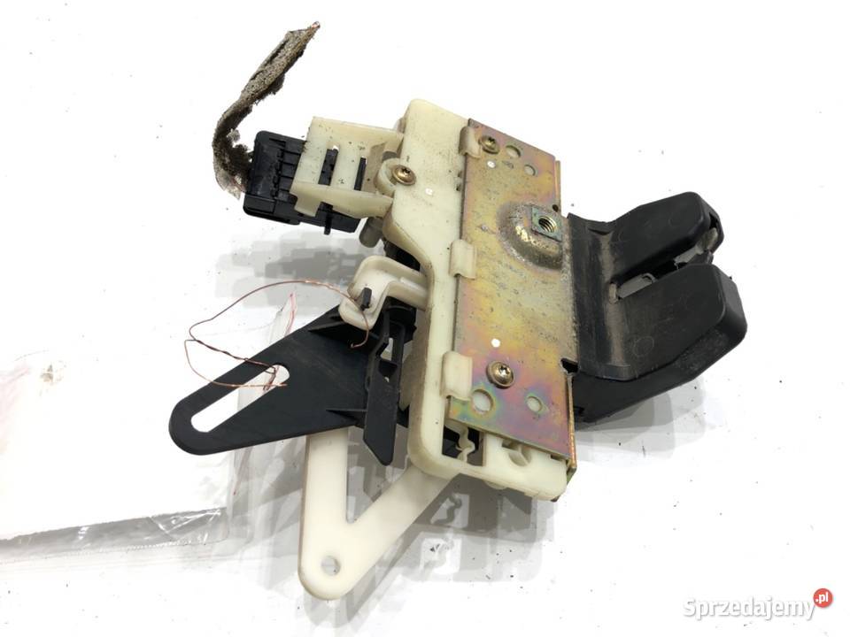 ZAMEK KLAPY TYŁ VOLVO V70 II Hatchback 9908