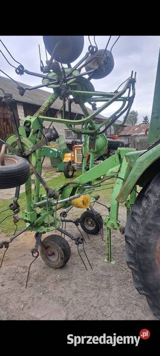 Przetrzasarka Karuzelowa DEUTZ FAHR KH 264 świętokrzyskie Rembów