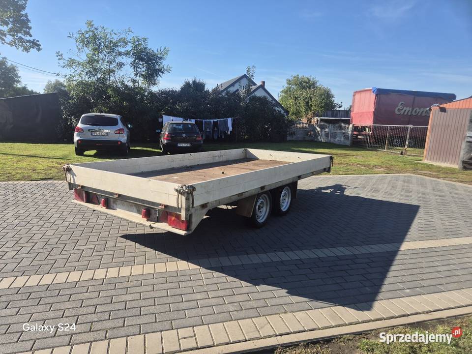 Przyczepka samochodowa platforma 38x18 laweta Stara Kaźmierka sprzedam