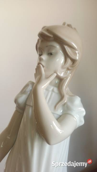Figurka Ziewająca dziewczyNAO z 1992r Lladro Gdańsk