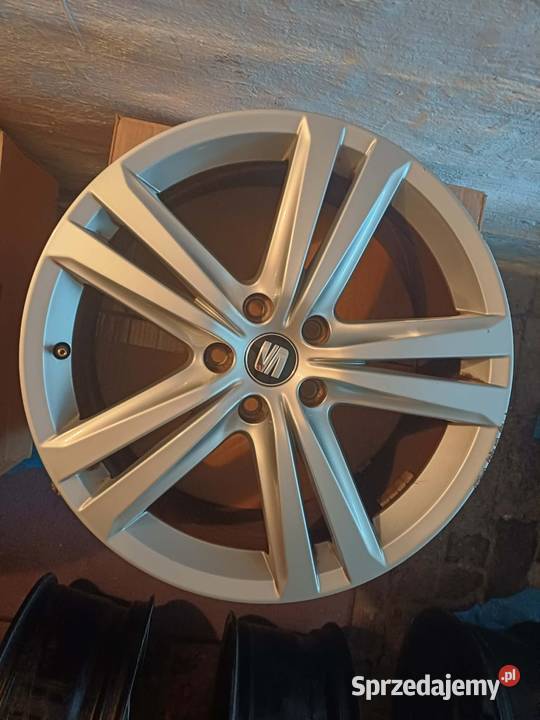 Komplet felg 18 5x112 et51 8j org Seat Skoda vw Samochodowe Starachowice