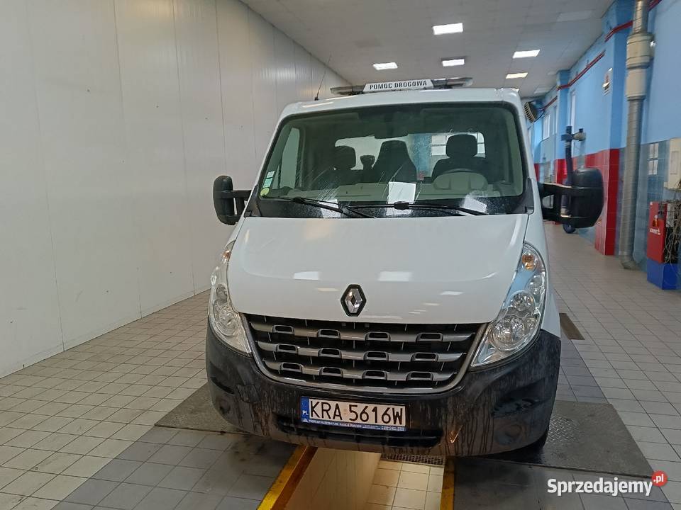Renault Master 2014 na bliźniaku Słomniki
