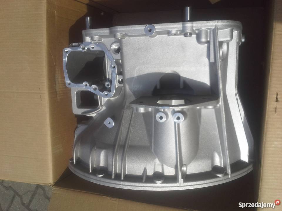 NOWA OBUDOWA SPRZĘGŁA 9452610501 MERCEDES ACTROS Części samochodowe