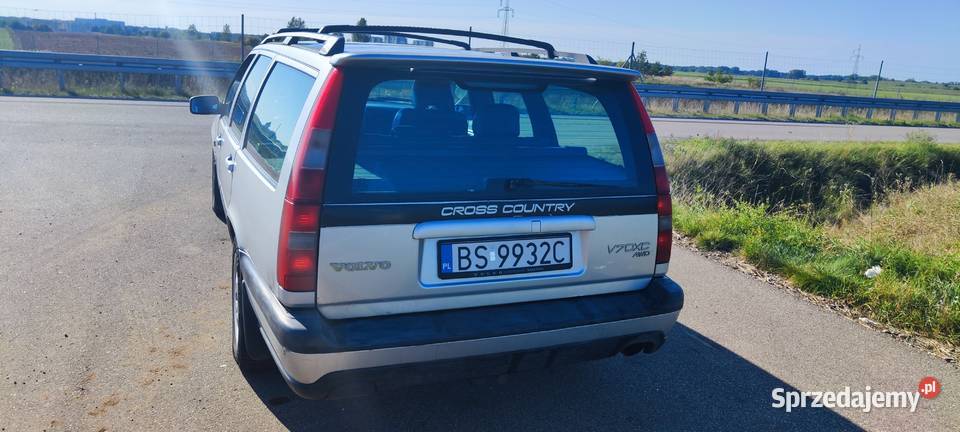 Volvo V70 cross country