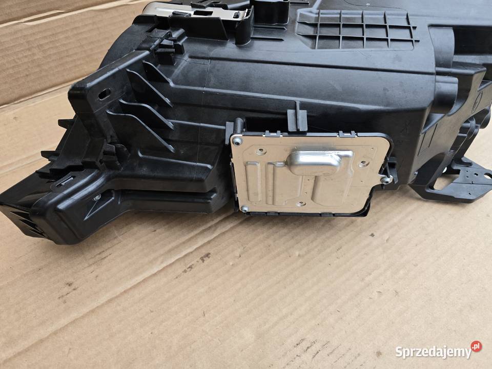 Volvo XC60 RDesign LAMPA reflektor Lewy przód Lampy przednie