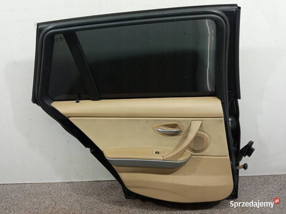 DRZWI LEWE TYŁ TOURING 475 Bmw Seria 3 V