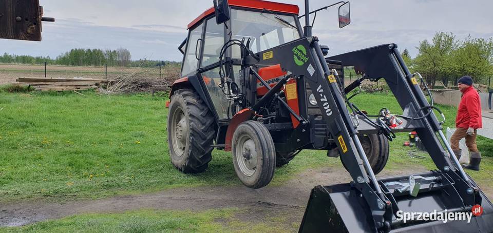 17 Ładowacz czołowy Agrosped V700 URSUS ZETOR MF Jelenia Góra
