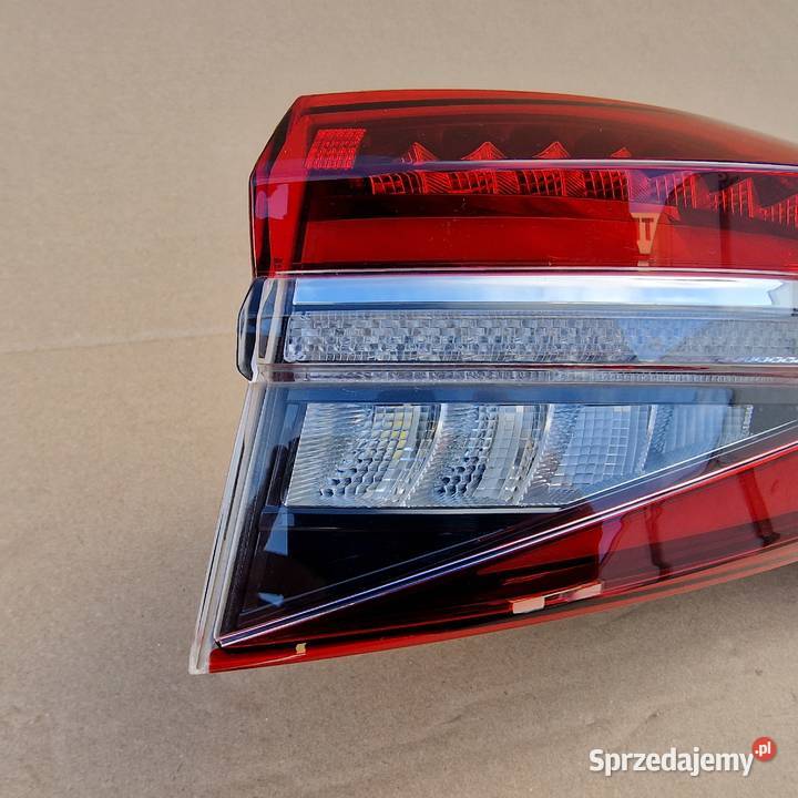 SKODA KODIAQ LIFT LAMPA PRAWY TYŁ IDEALNA osobowe Części samochodowe Bieleń