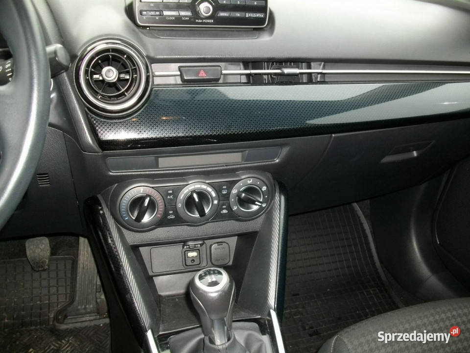 Mazda 2 Mazda 2 niski przebieg stan III 2015 Samochody osobowe Katowice