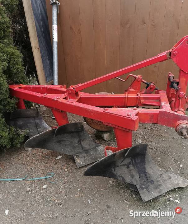Sprzedam pługi trzyskibowe Piaski Szlacheckie